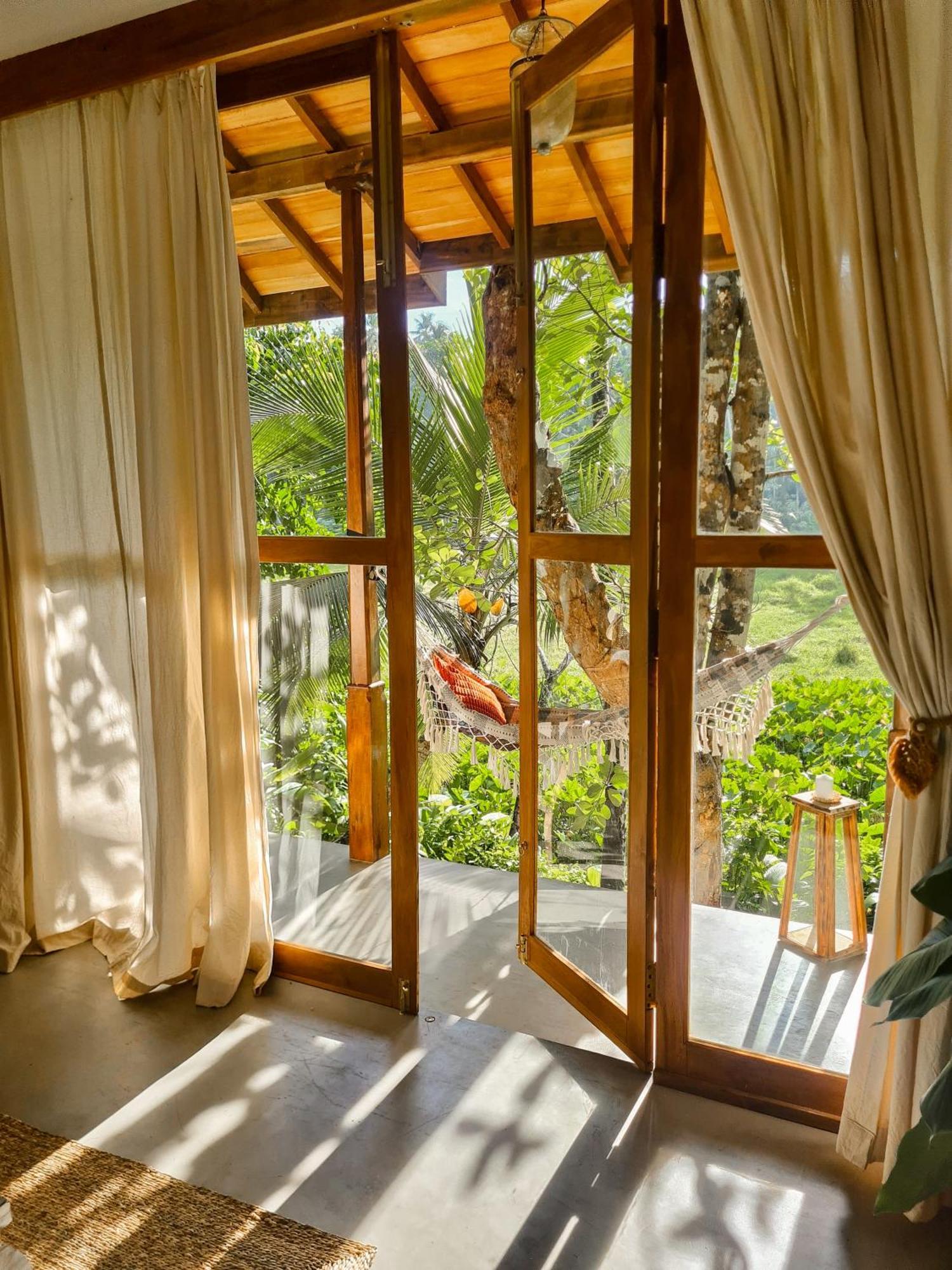 The Jungle Loft Гале Екстериор снимка