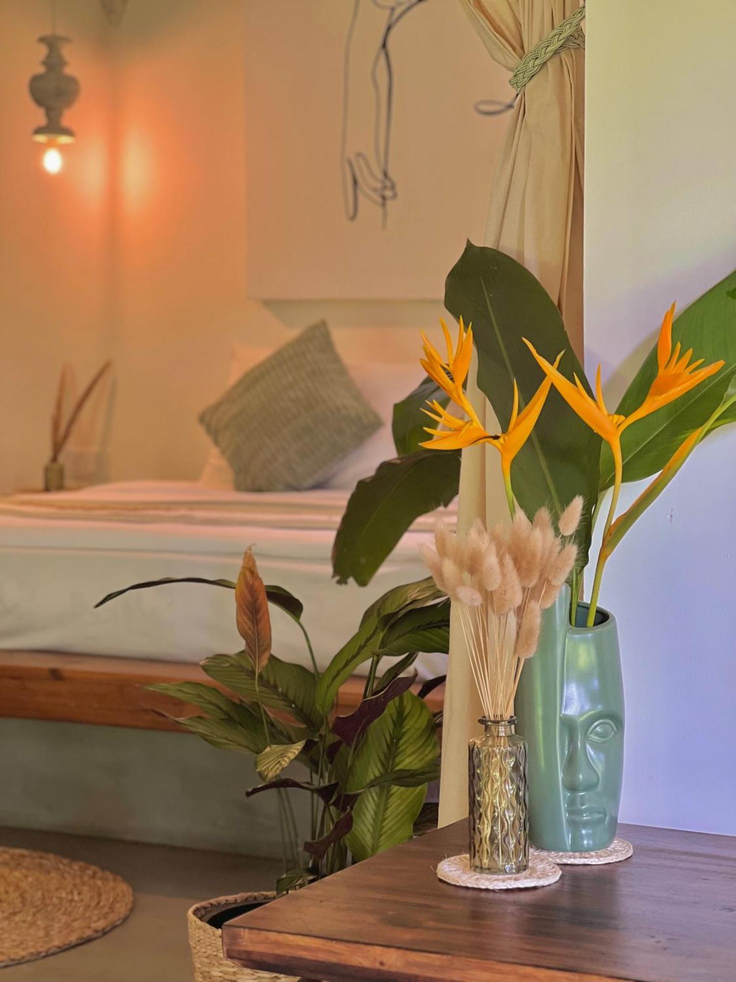 The Jungle Loft Гале Екстериор снимка