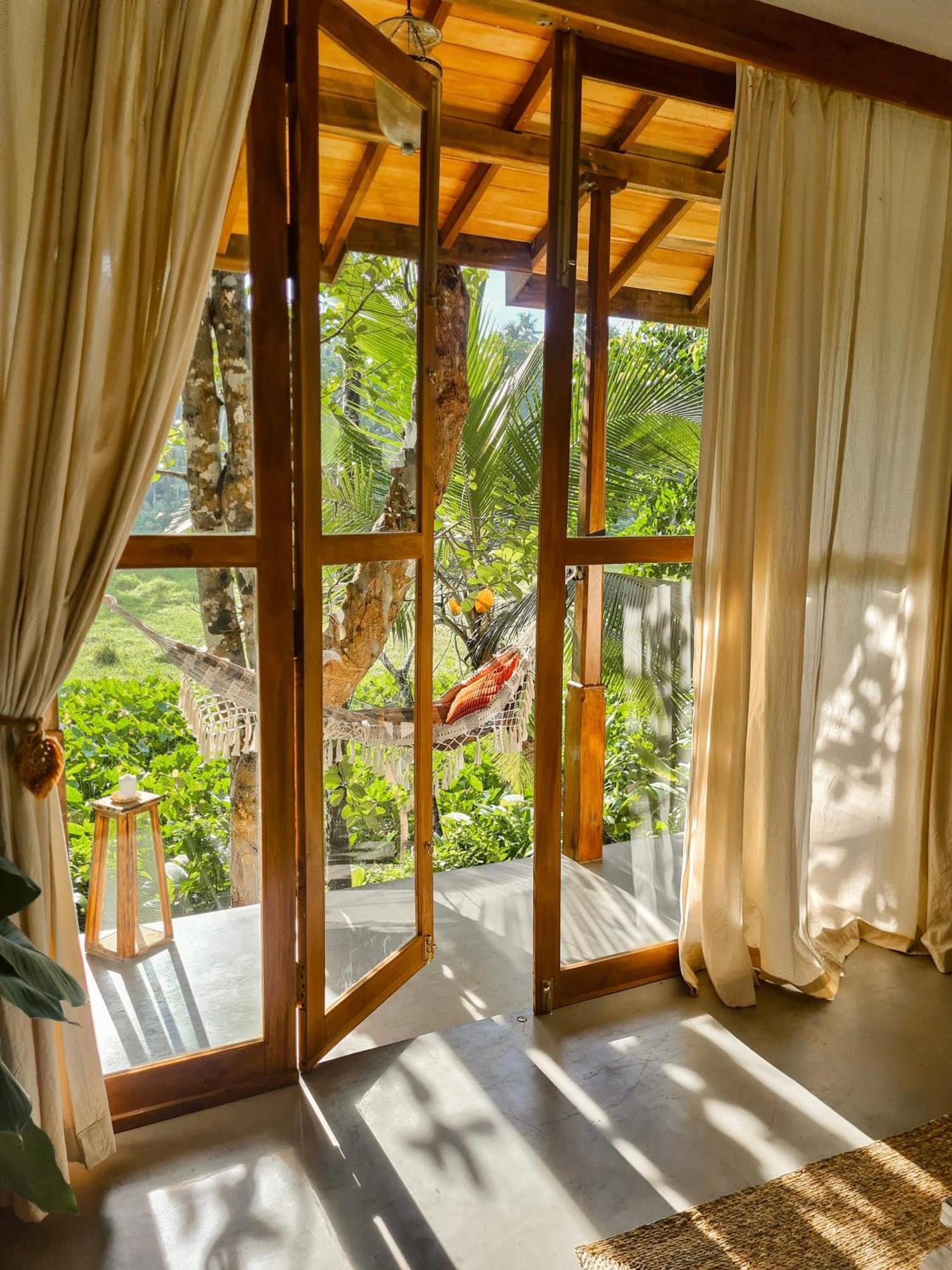 The Jungle Loft Гале Екстериор снимка